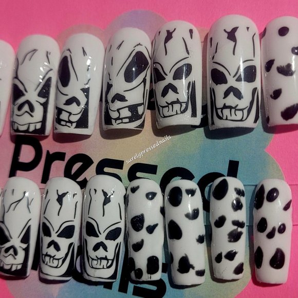 Square Black and White Skull Design Press on Nails Set - Picture 3 of 3